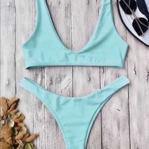 NWOT Zaful High Cut Bikini Set - Turquoise Small